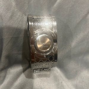 100% Authentic GUCCI cuff watch / bracelet! Runs perfectly! Great price!